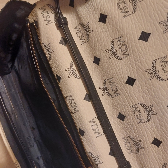 Vintage MCM Crossbody - Picture 7 of 16